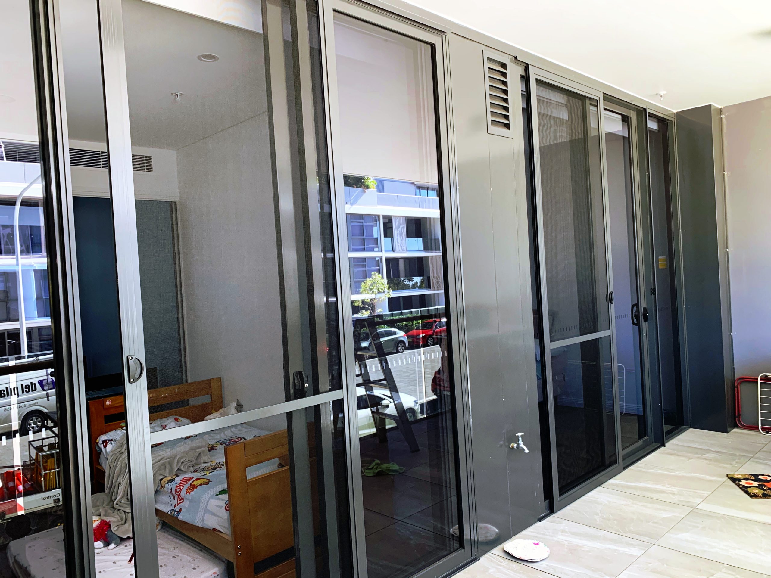 Flyscreens & Flydoors